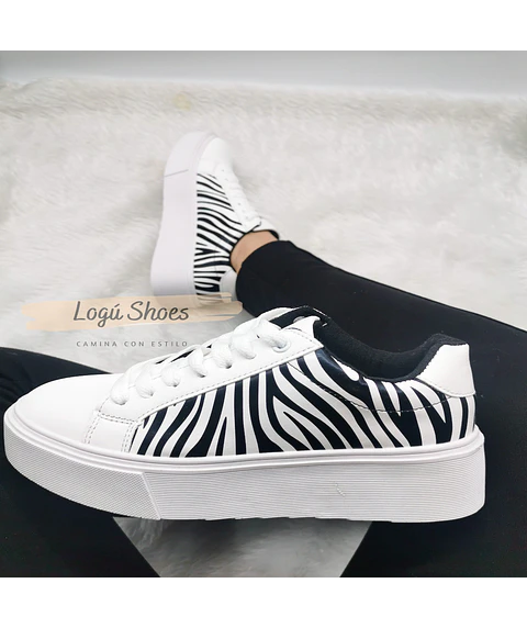 Zapatilla Mujer Lore Cebra blanca