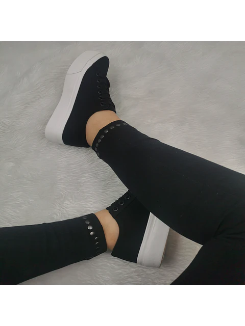 Zapatilla Mujer Dana negra