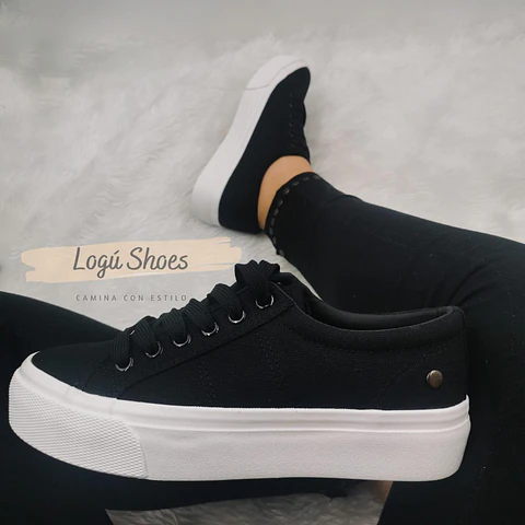 Zapatilla Mujer Dana negra