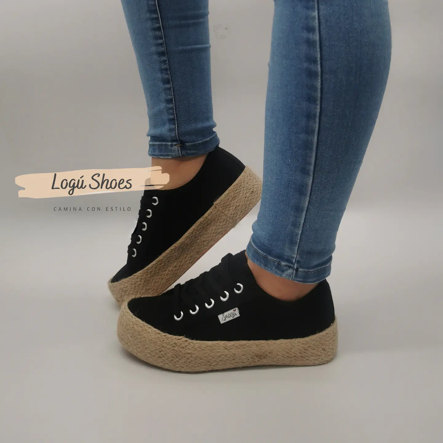 Zapatilla de Mujer Pia Negra 2