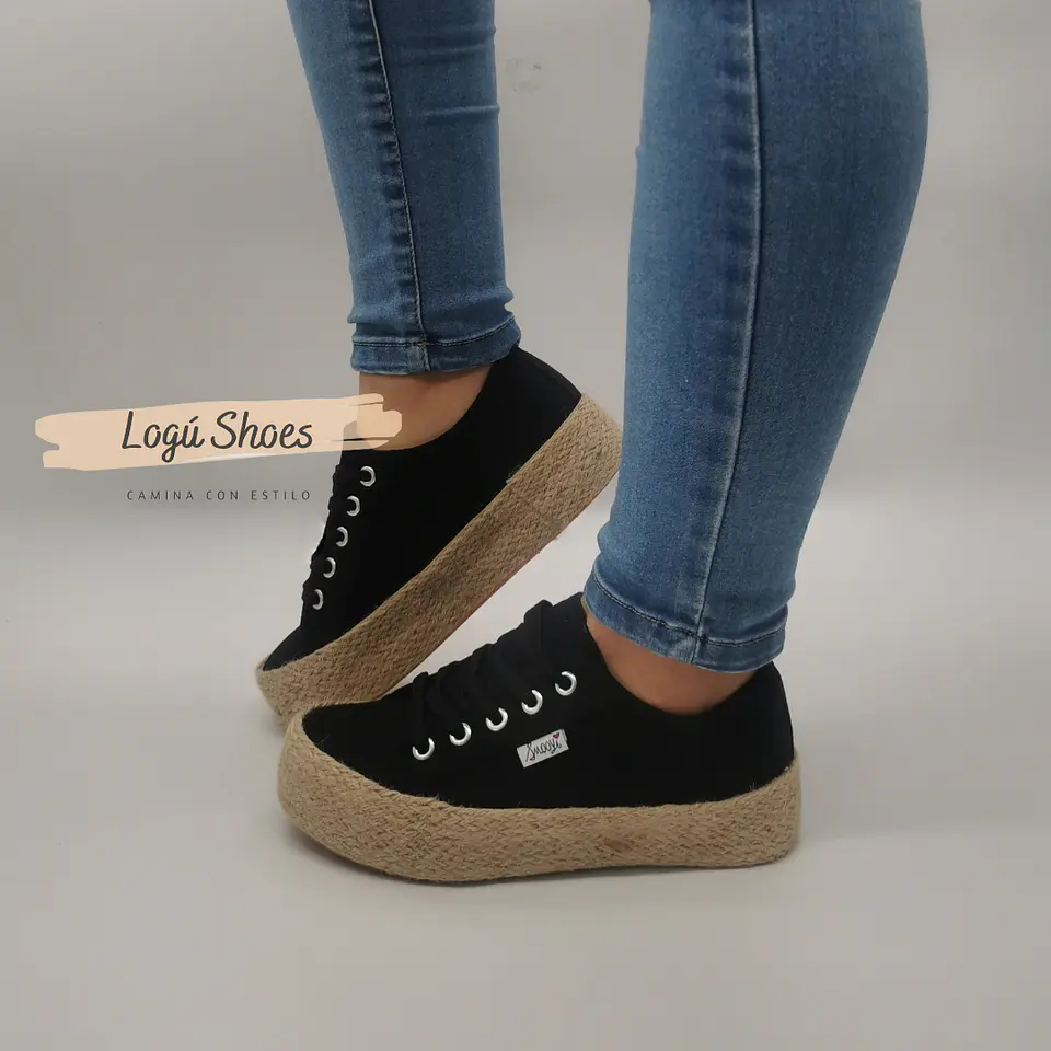 Zapatilla de Mujer Pia Negra 2