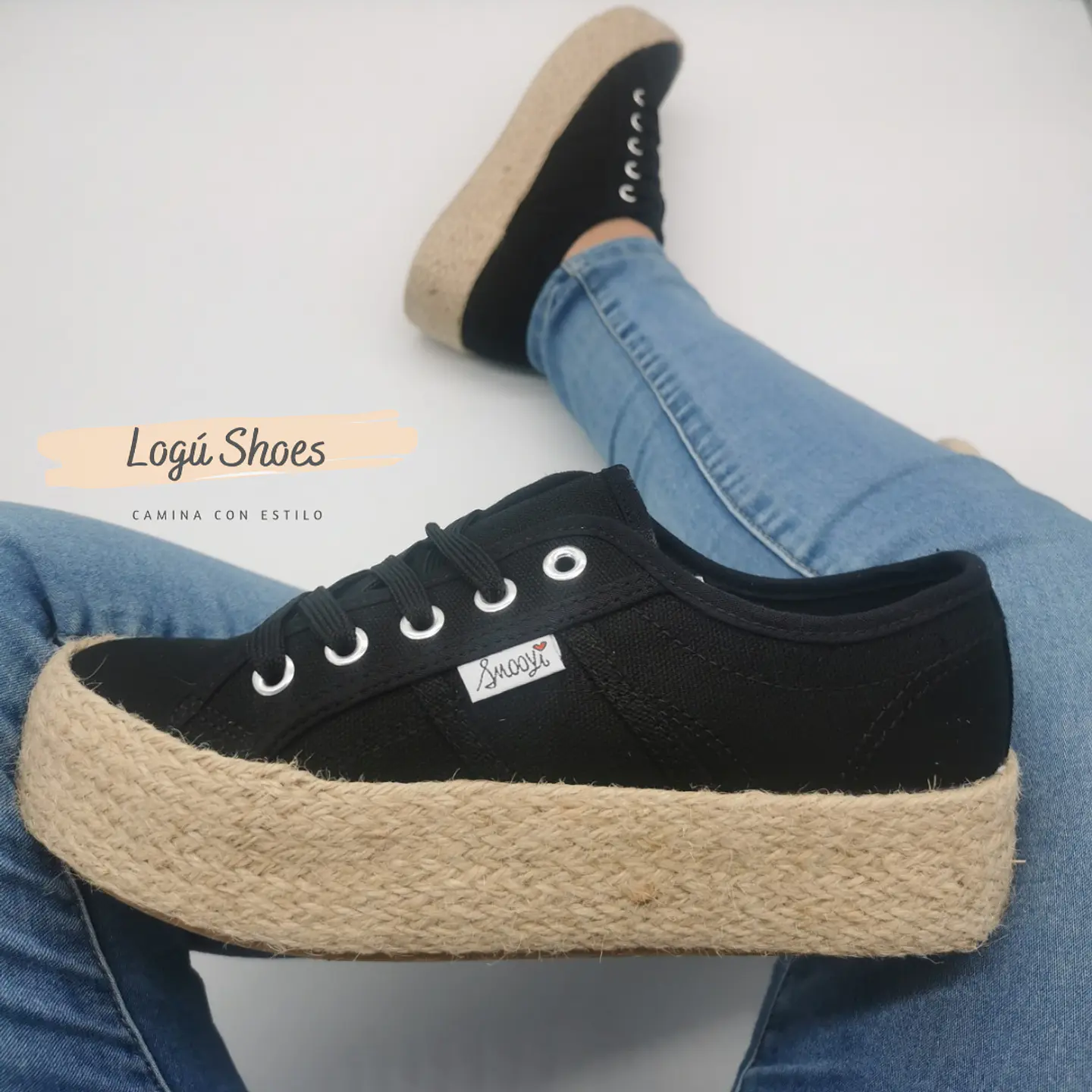 Zapatilla de Mujer Pia Negra 1