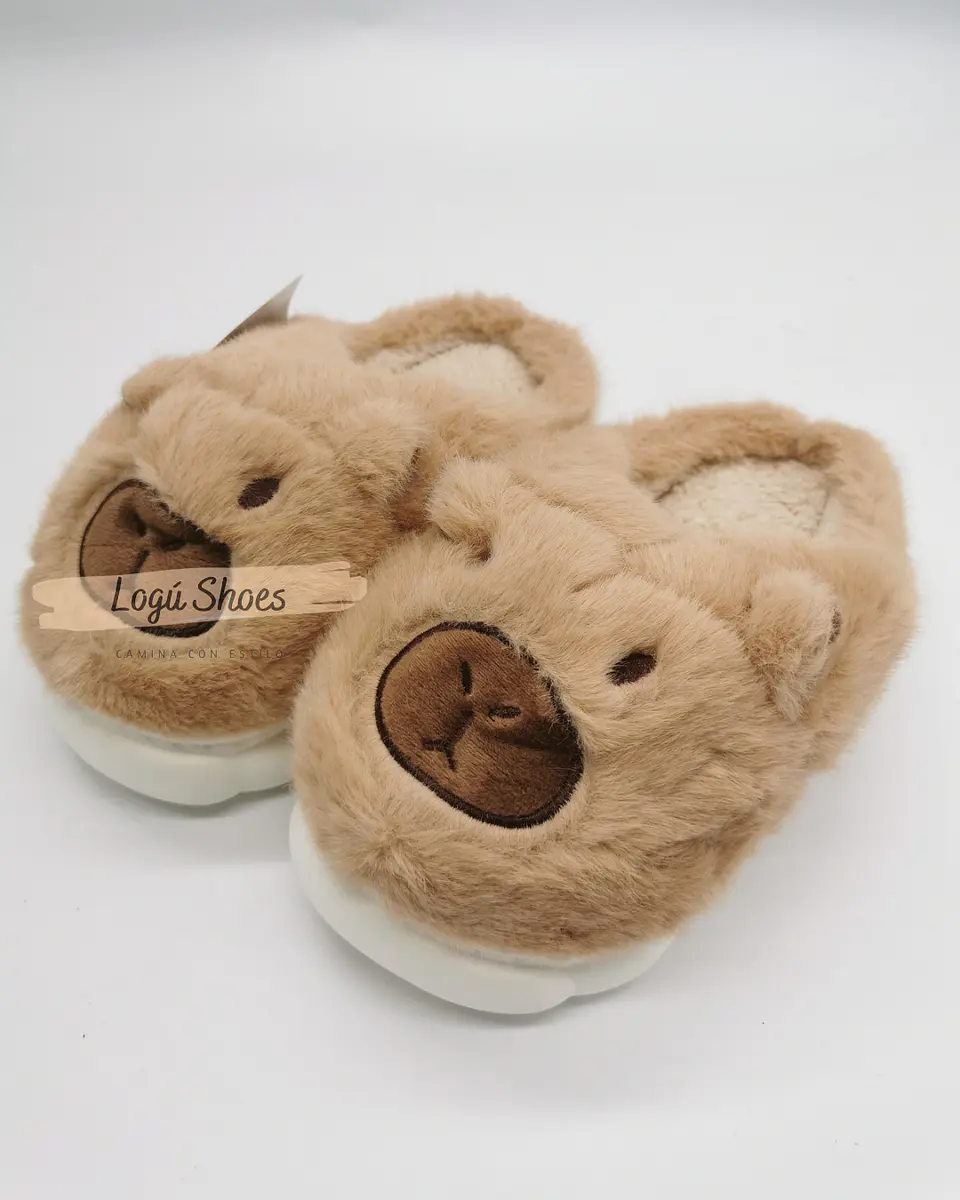 Pantufla capibara café 1