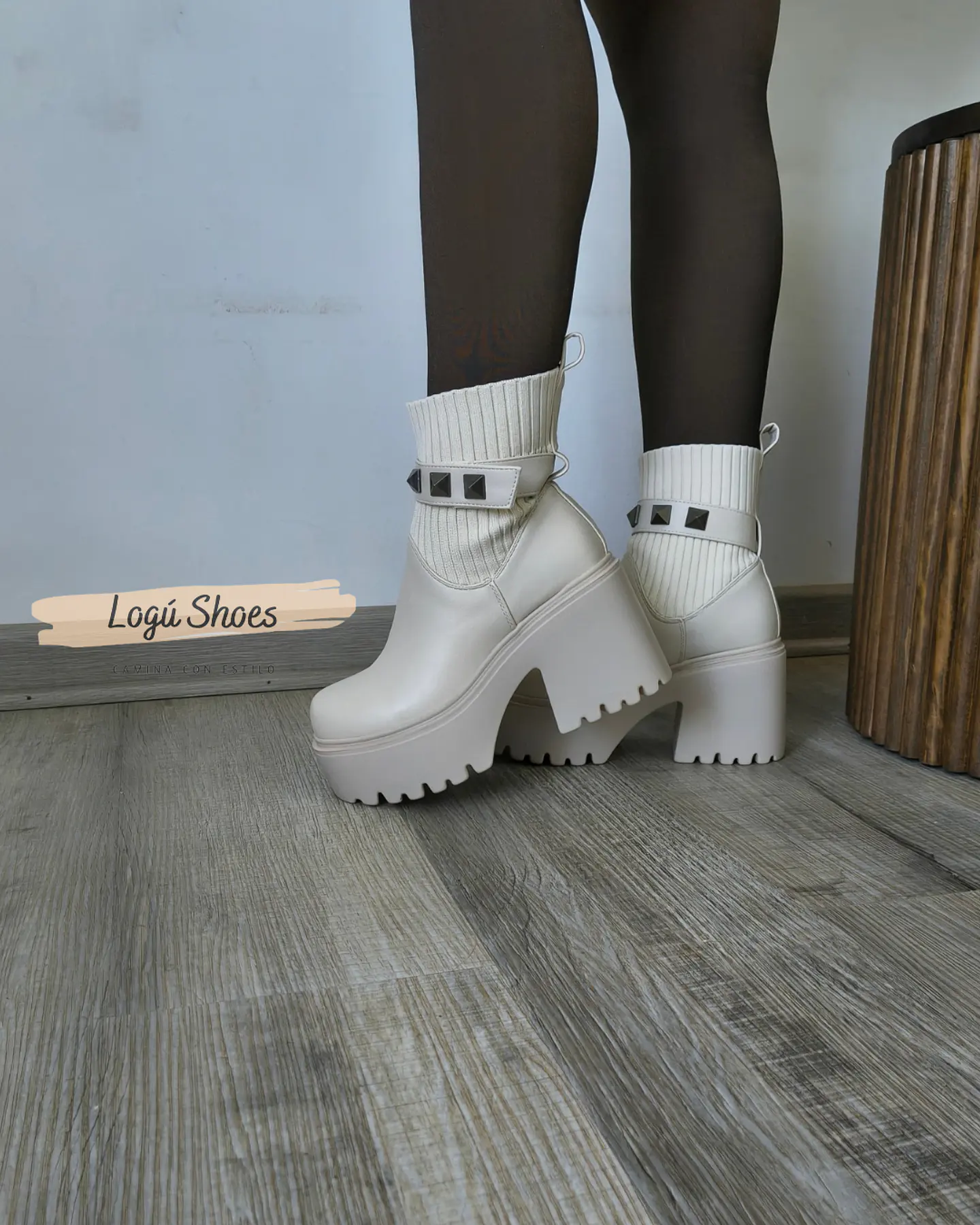 Botín Lola Beige 2