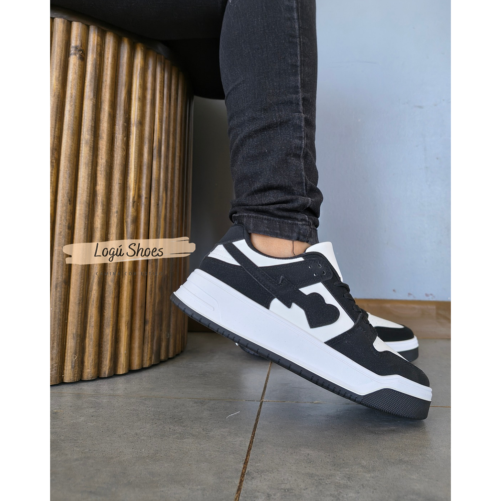 Zapatilla de mujer Mor Negra