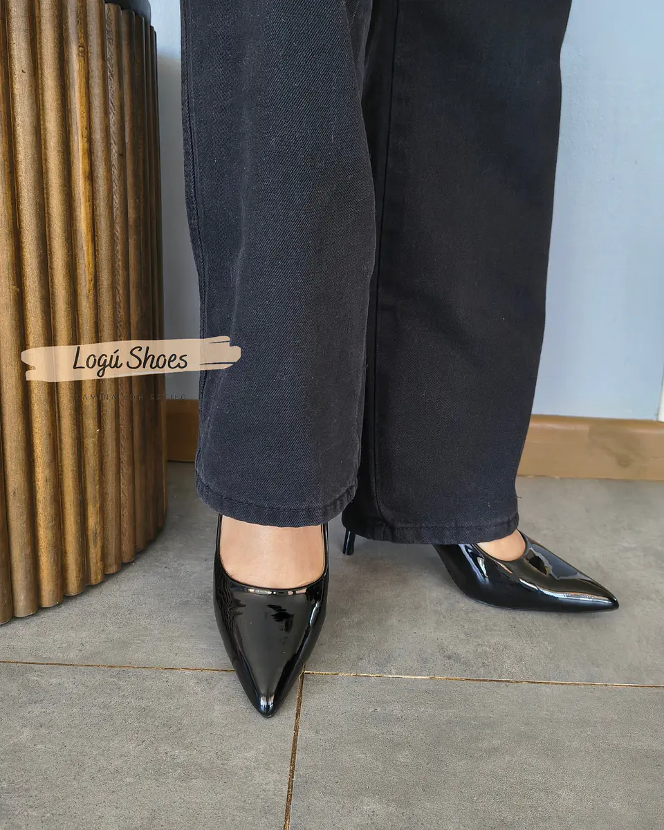 Stiletto Negro Charol 6