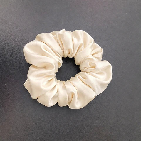 Scrunchies de Satín Mediano Colores