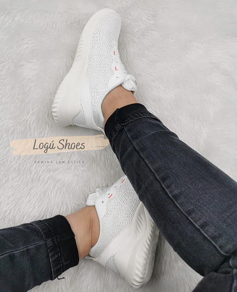Zapatilla deportiva blanca