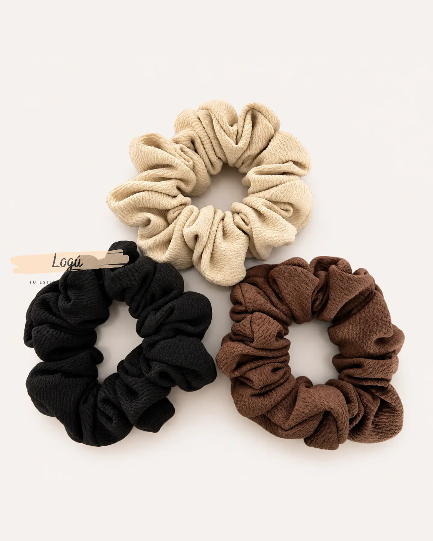 Pack 3 Scrunchies Medianos Tela Sofía – Negro, Café y Beige 1