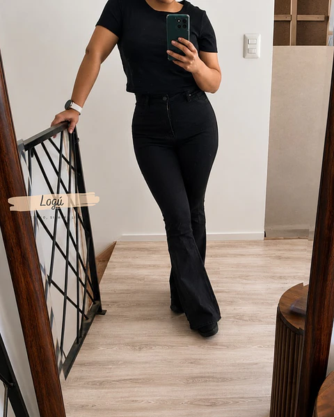 Jeans Flare Negro Costura