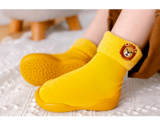 Zapatos Calcetines Invierno Amarillo León S