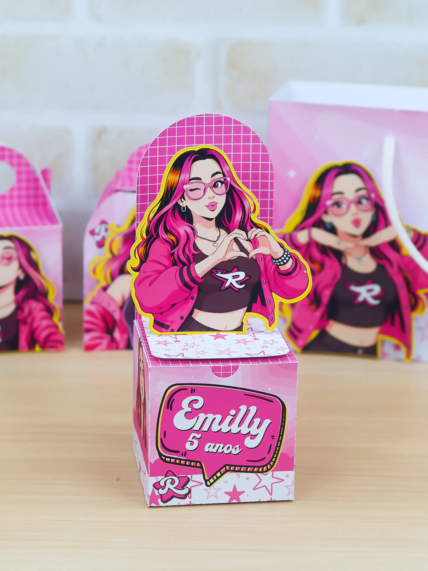 Arquivo Emilly Vick 8
