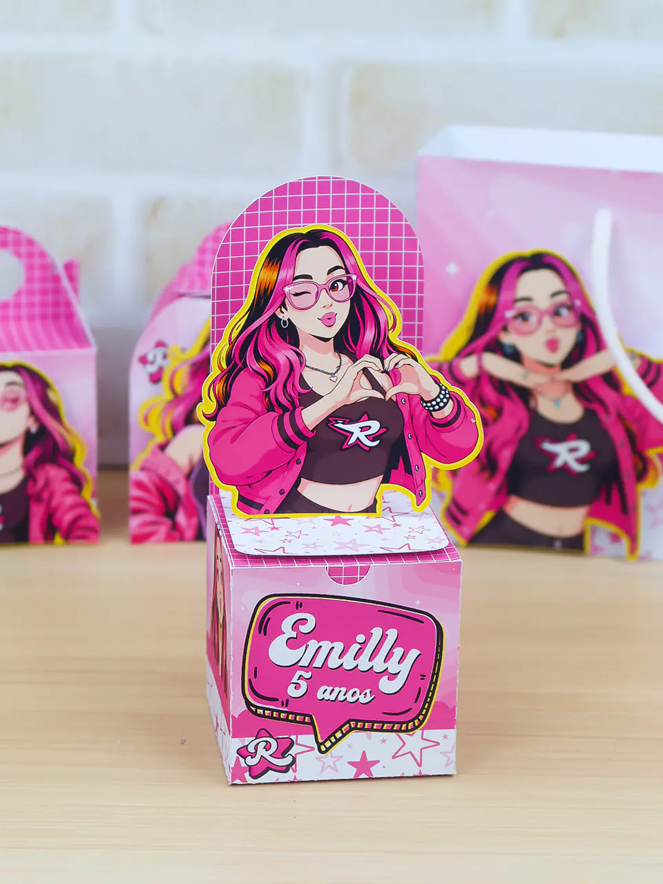 Arquivo Emilly Vick 8
