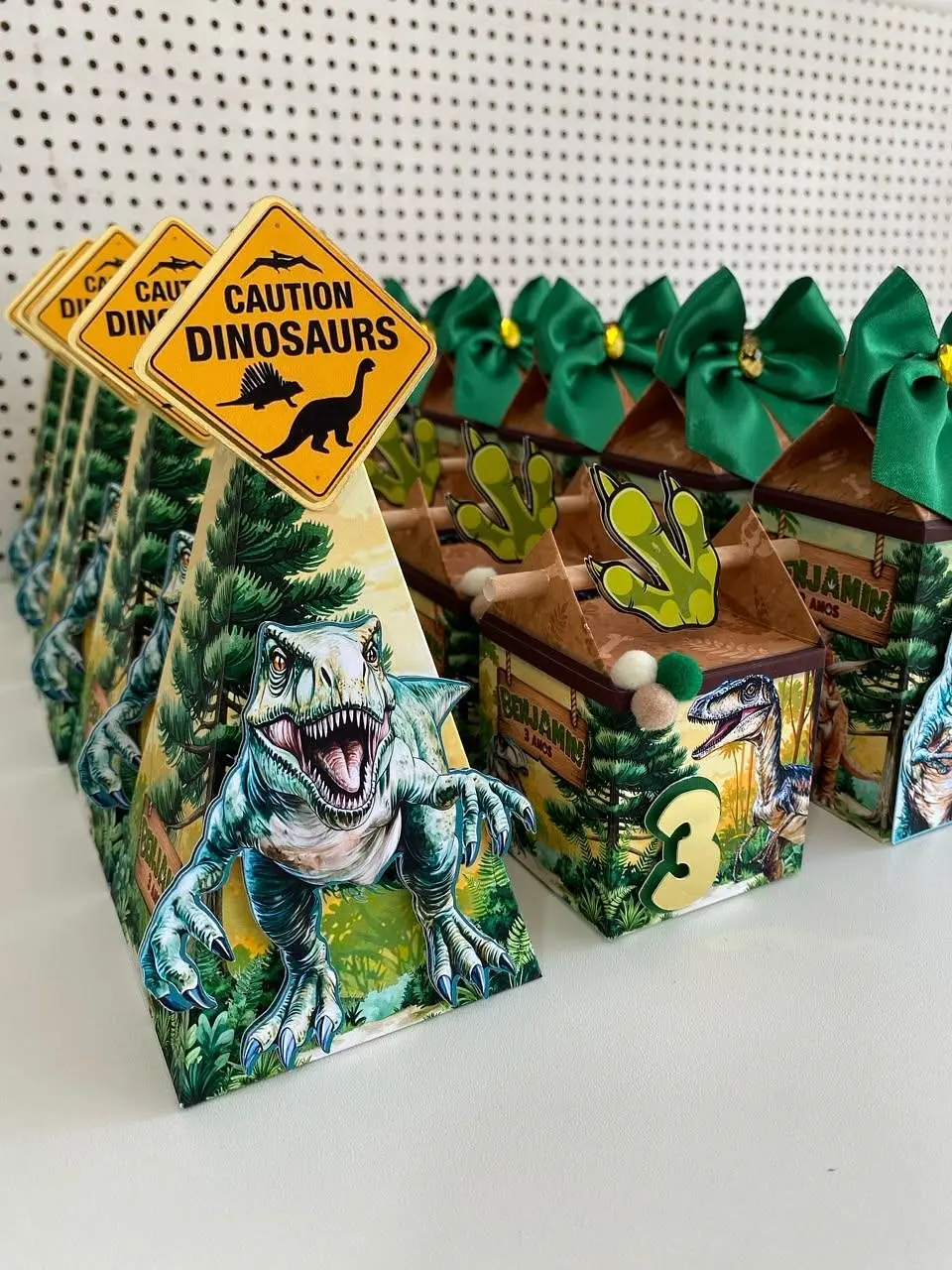 Arquivo Dinossauro - Pdf e Studio 4