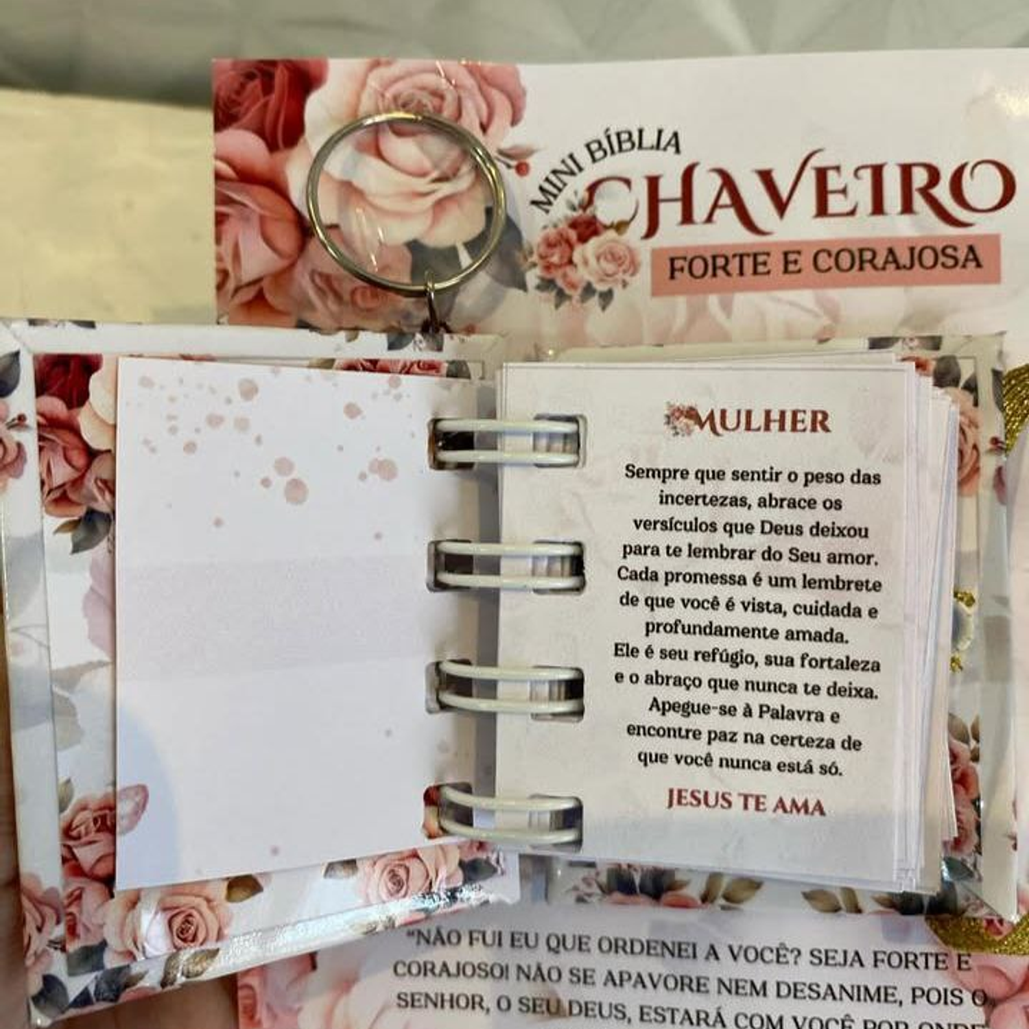 Arquivo Chaveiro Mini Bíblia Forte e Corajosa 2
