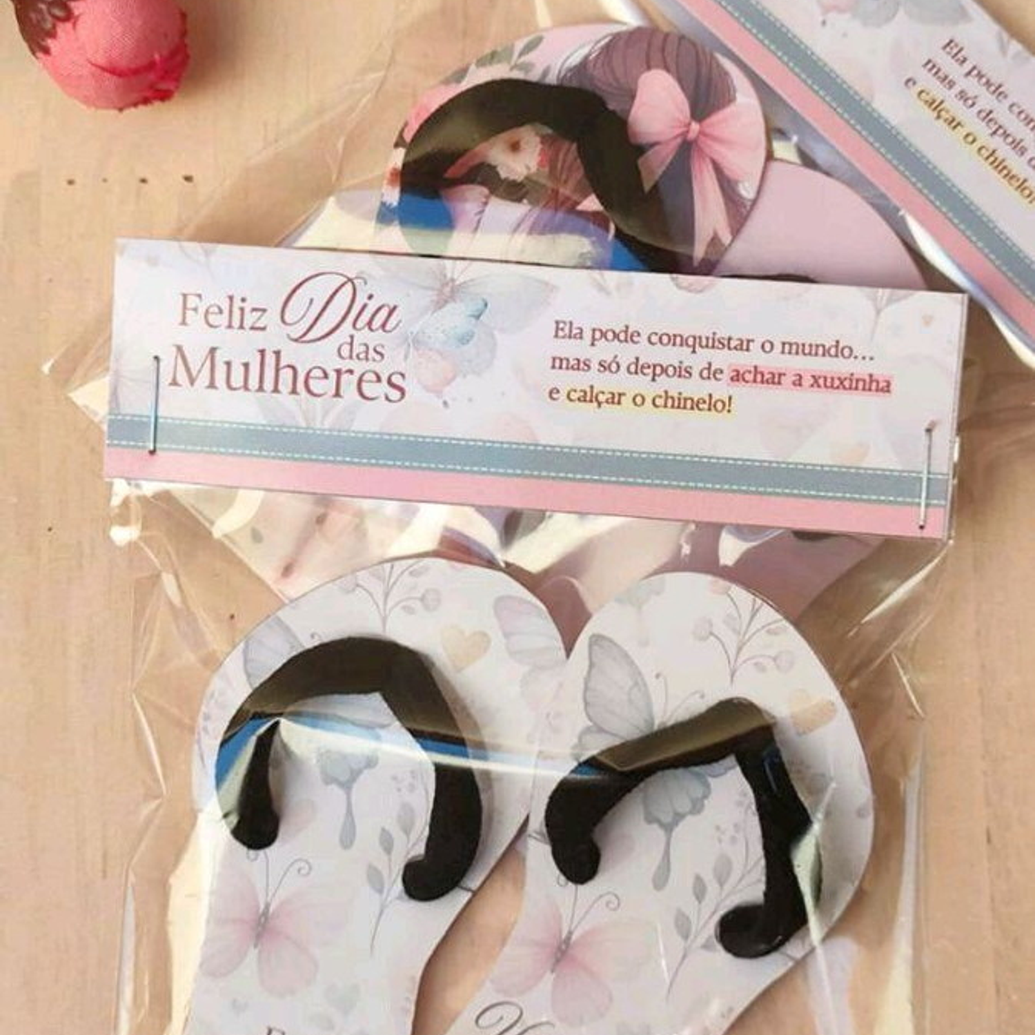 Arquivo Tag Chinelo Xuxinha Dia da Mulher 3 Artes - pdf e Png 3