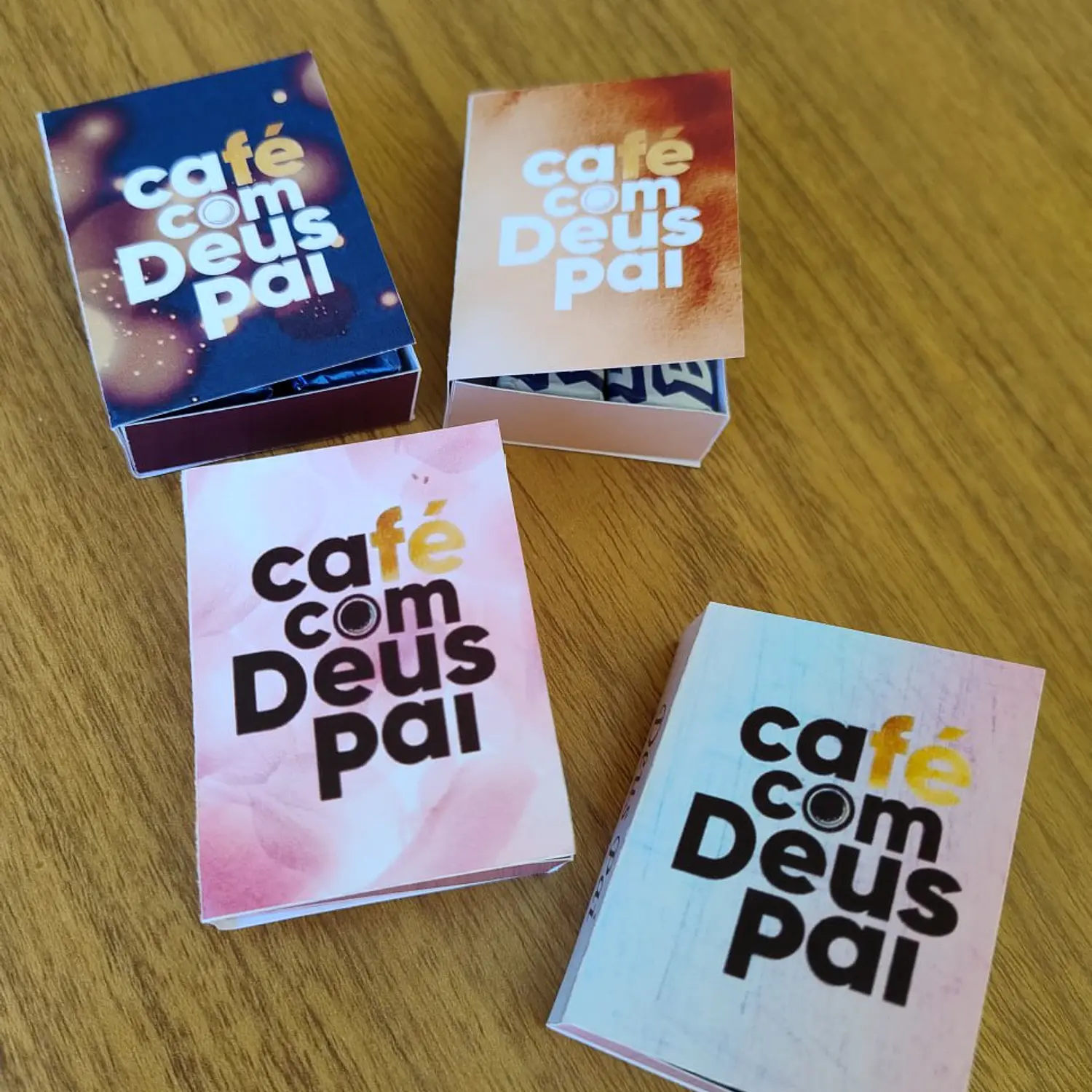 Arquivo Caixas Coleção Deus Pai 4