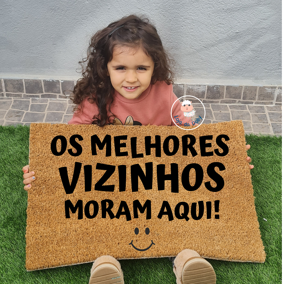 Tapete OS MELHORES VIZINHOS MORAM AQUI Personalizado 1