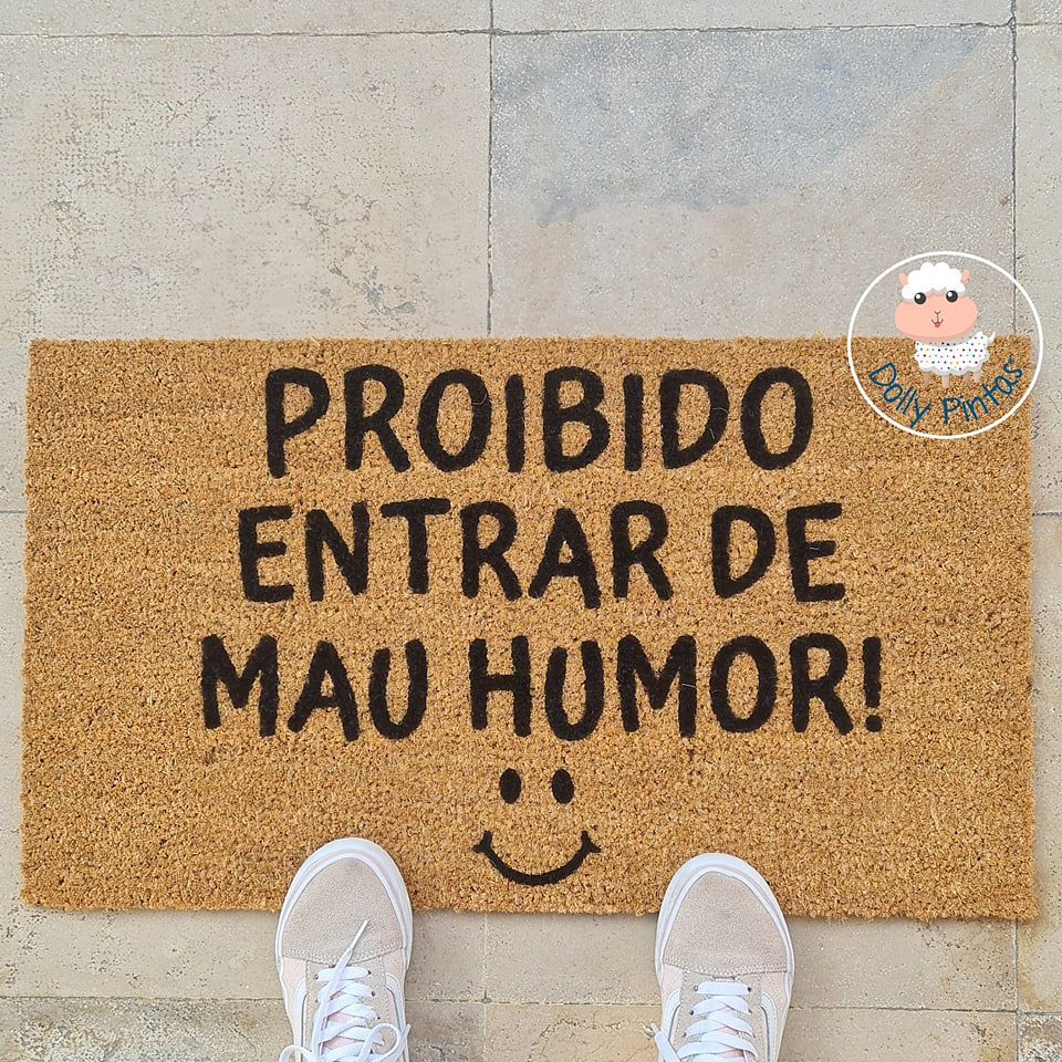 Tapete Entrada PROIBIDO ENTRAR DE MAU HUMOR Personalizado 3