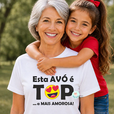 T-shirt "Esta Avó é Top" com Emoji Corações Personalizada (adulto)