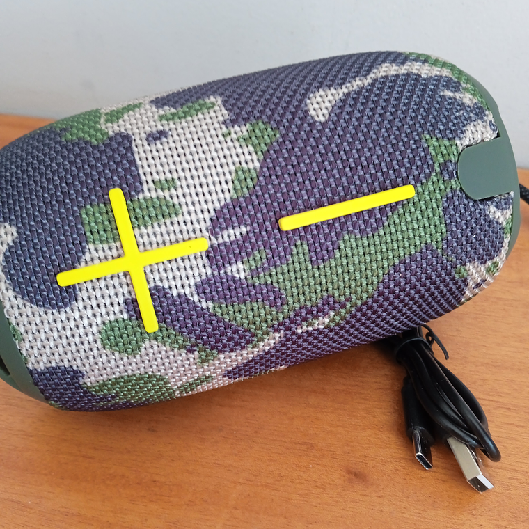 Coluna s/fios resistente a salpicos de água, com rádio 3