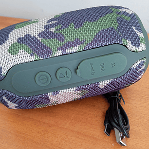 Coluna s/fios resistente a salpicos de água, com rádio