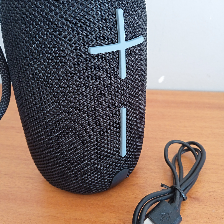 Coluna s/fios resistente a salpicos de água, com rádio   6