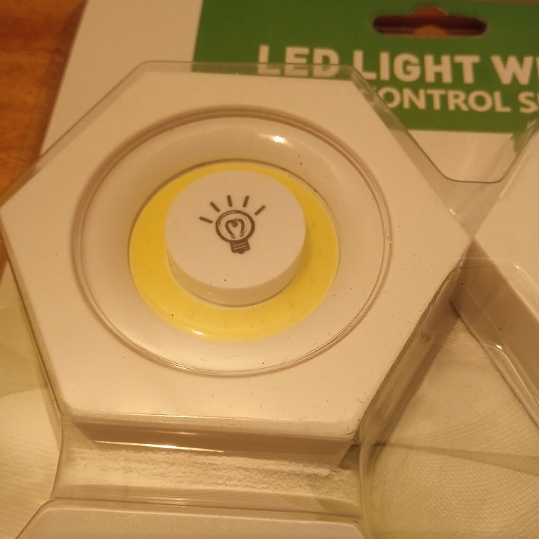  Lâmpadas LED Com Comando Remoto (Pack 3) 4