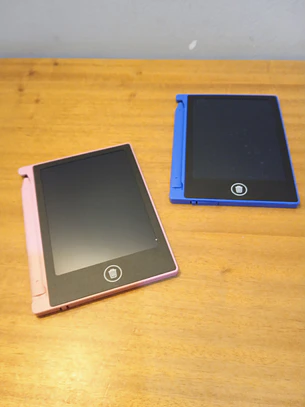 Tablet com tela LCD, 4,5 polegadas  2 cores