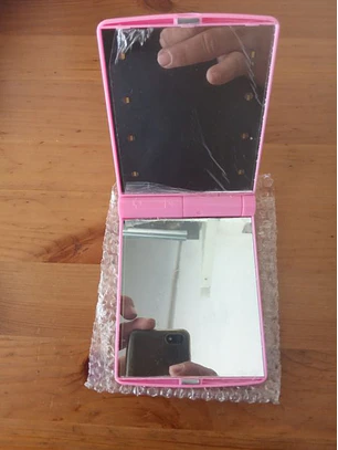 Espelho de bolso com luz led
