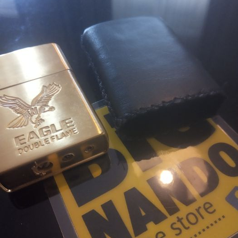 Isqueiros Gold a prova de vento com bolsa 1