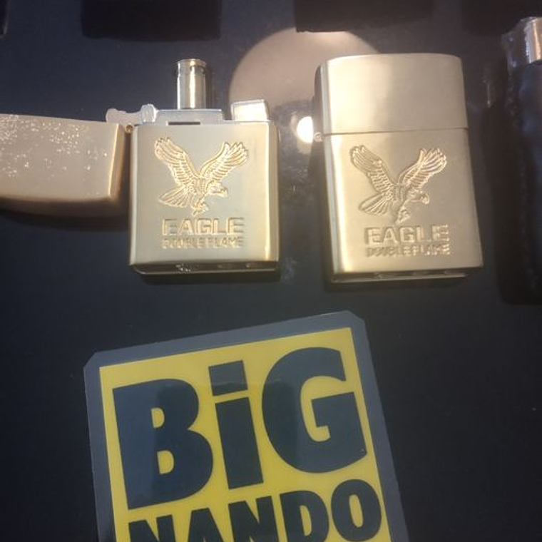 Isqueiros Gold a prova de vento com bolsa 3