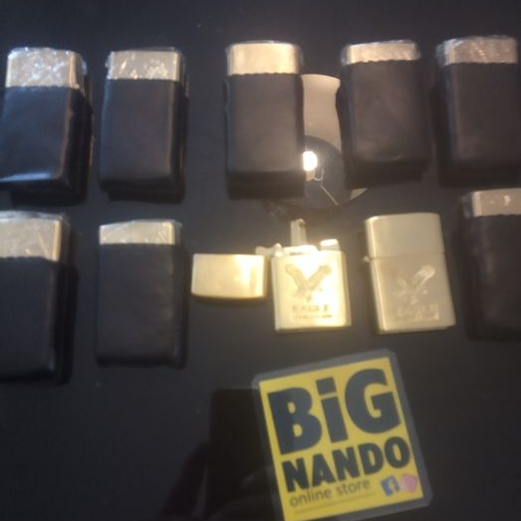 Isqueiros Gold a prova de vento com bolsa 4