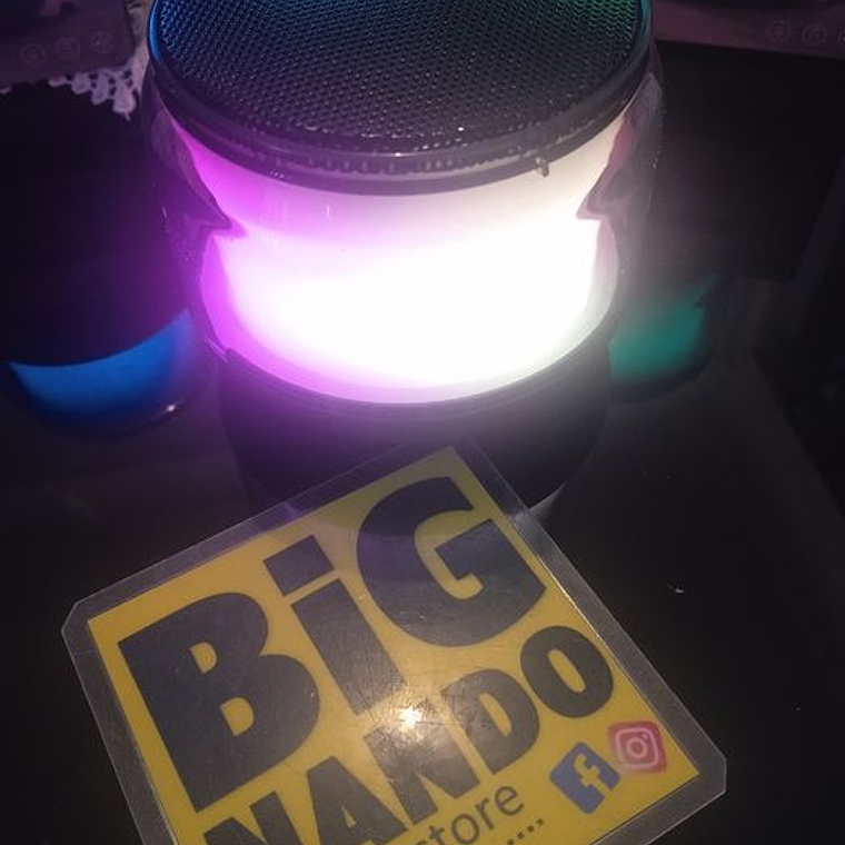 Mini coluna de som com luz ambiente 2