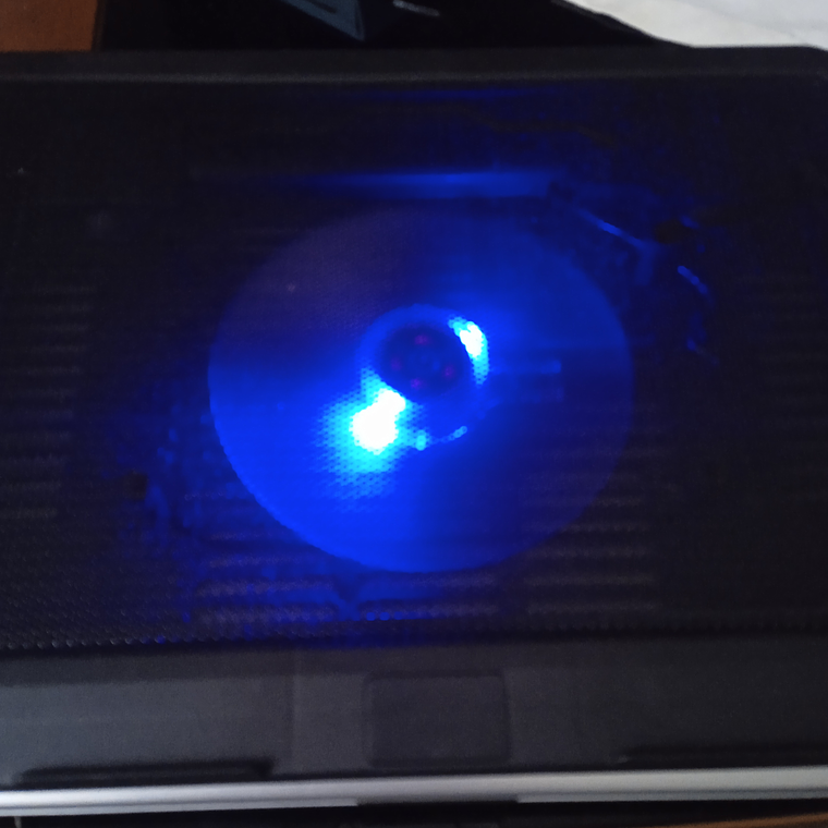 Ventilador de laptop de 14 polegadas  Laptops Ventilador de laptop de 14 polegadas refrigerador 8