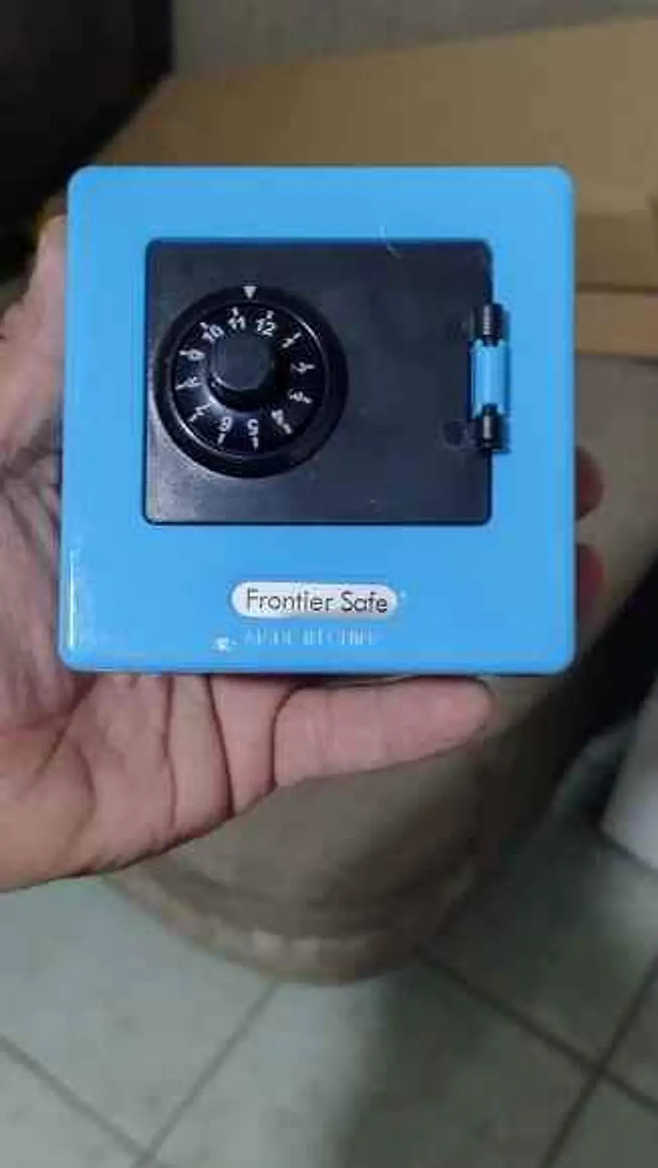 Mini cofre de segurança com código para crianças 5