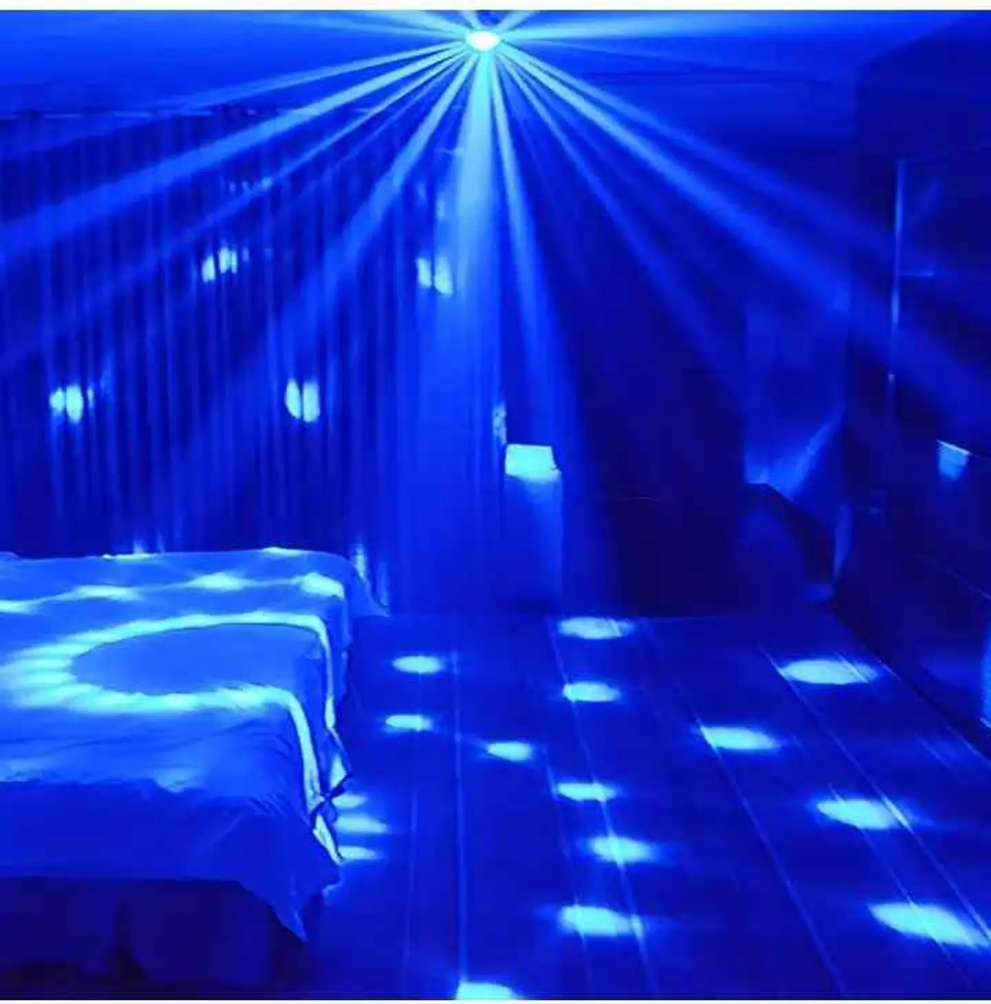 Luzes aclivadas por som para festas com comando 3
