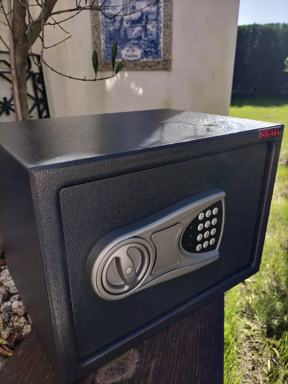 Cofre eletrônico 25 x 35 x 25 cm, cinzento 1