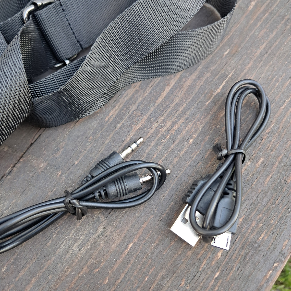 Coluna Bluetooth T&G com 25cm 8