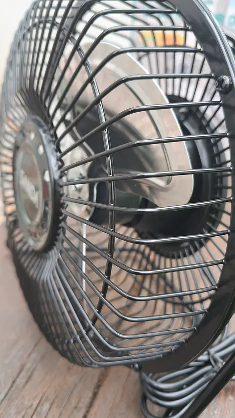 Ventilador de  mesa USB 12v ou 220v
