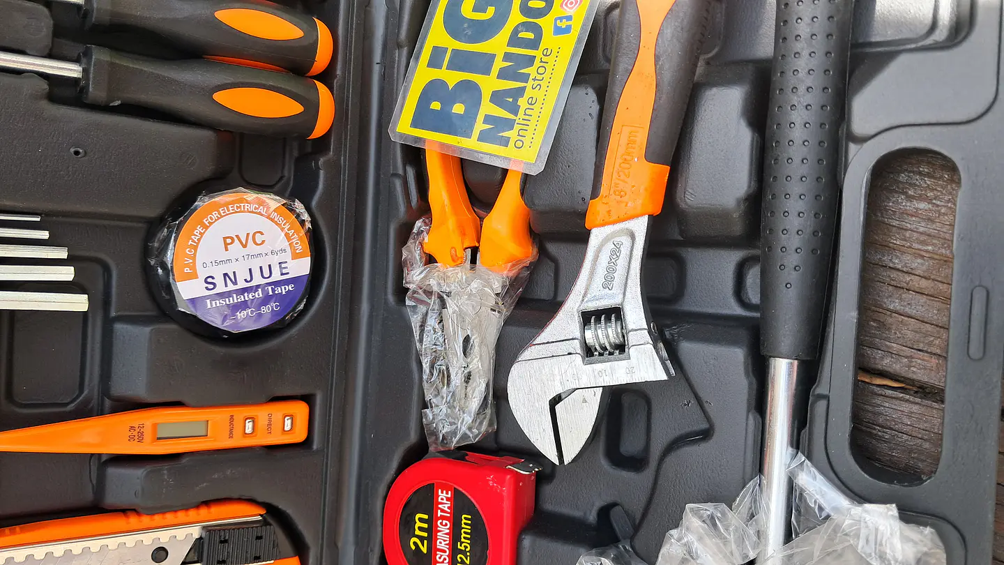 Kit de Ferramentas Básicas de 16 Peças, com mala (novo) 3