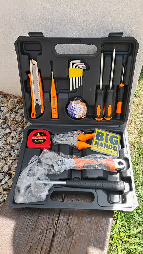 Kit de Ferramentas Básicas de 16 Peças, com mala (novo)