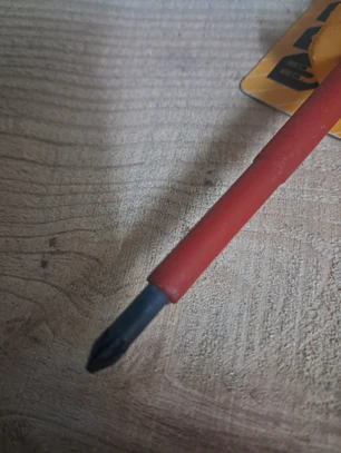 chave de fenda isolada TOLSEN VDE, modelo 38010.