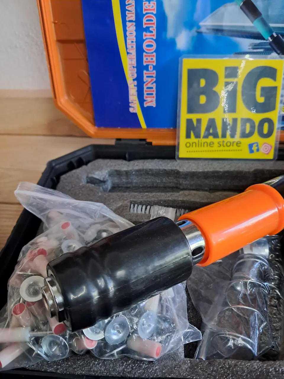 Pistola de pregos + 200 pregos de oferta  4