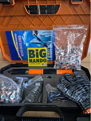 Pistola de pregos + 200 pregos de oferta 