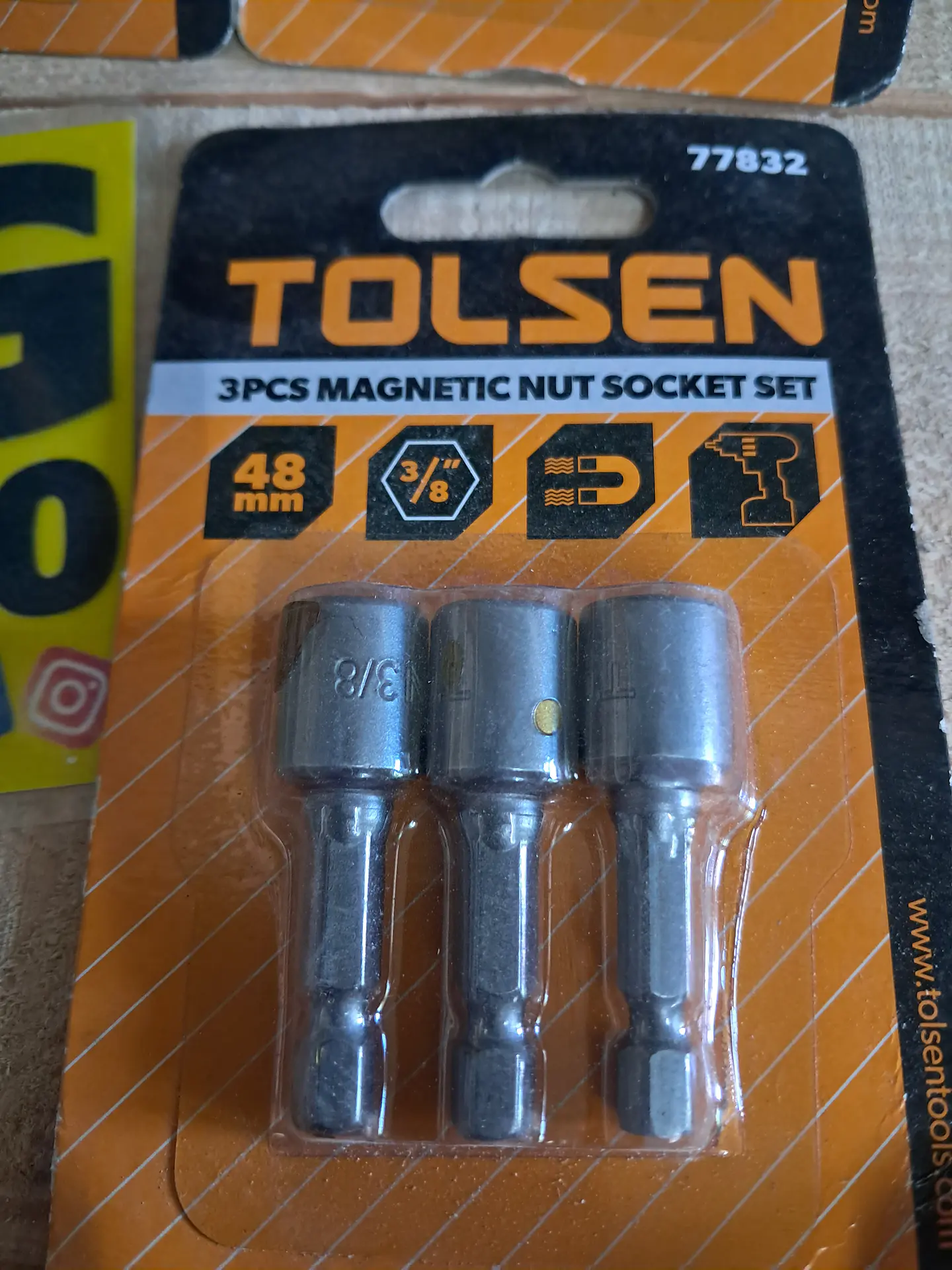 conjunto de chaves de caixa magnéticas da Tolsen (modelo 77832).  3