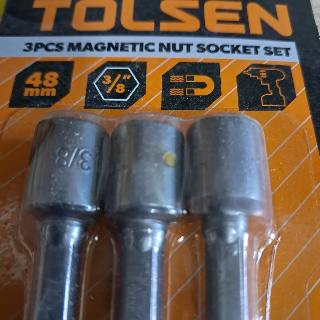 conjunto de chaves de caixa magnéticas da Tolsen (modelo 77832).  4