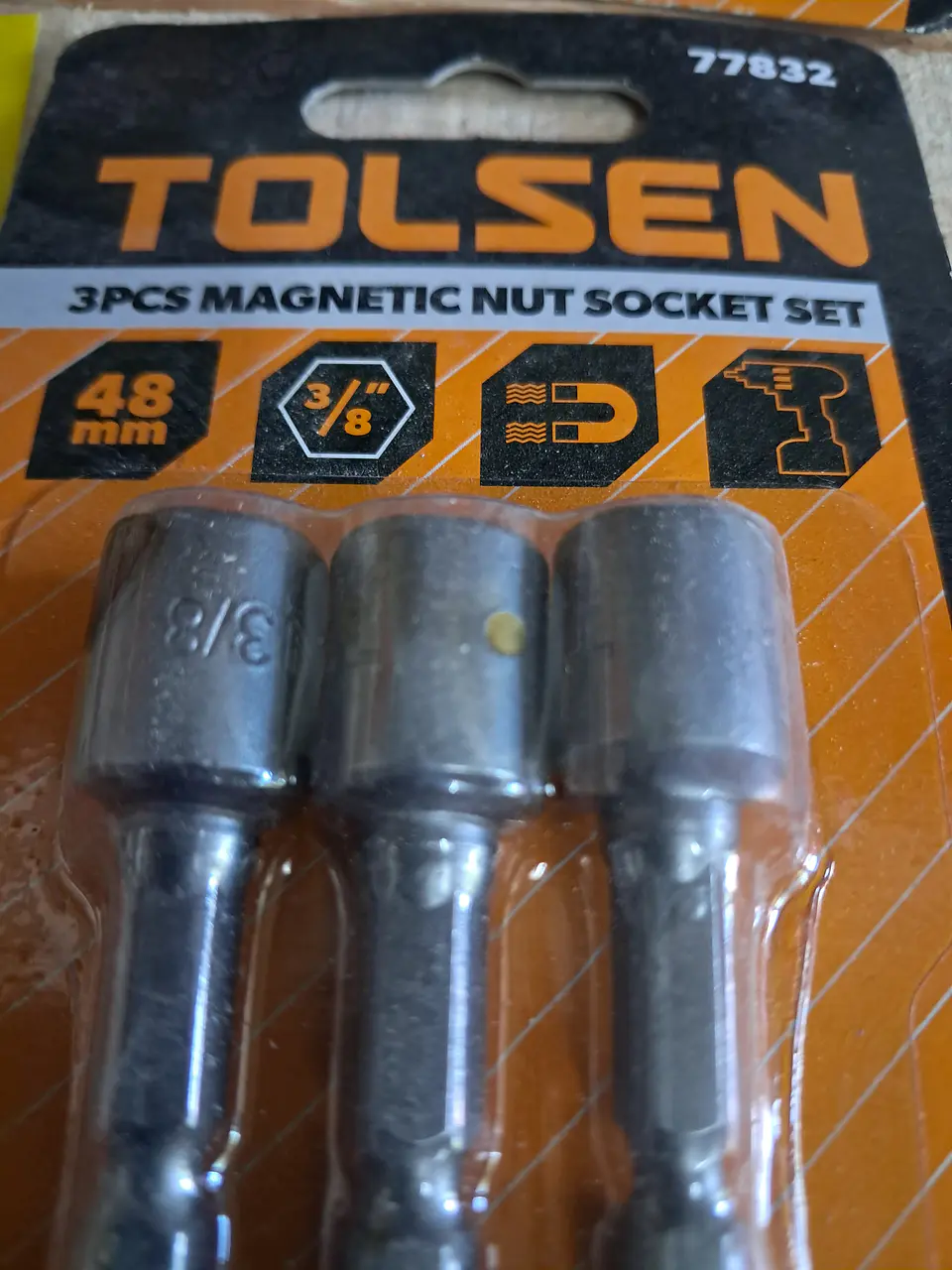 conjunto de chaves de caixa magnéticas da Tolsen (modelo 77832).  4