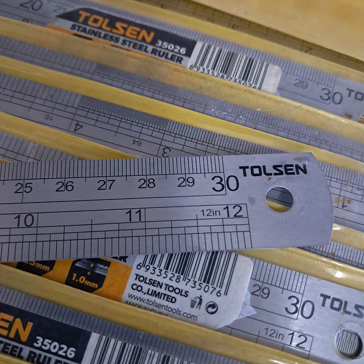 Régua de aço inoxidável 30 cm 6