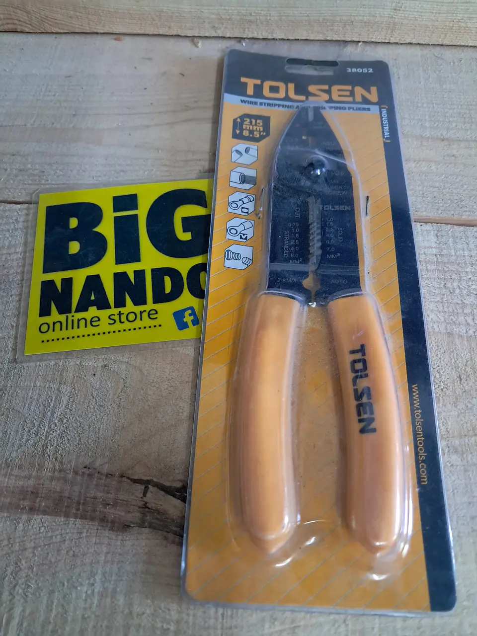 alicate de decapagem de fios Tolsen Industrial, modelo 38052.  1